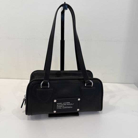 Best price‼️Marc Jacobs Wink Small Satchel 4P5HSC099H01 Black Leather $450 - Picture 1 of 9